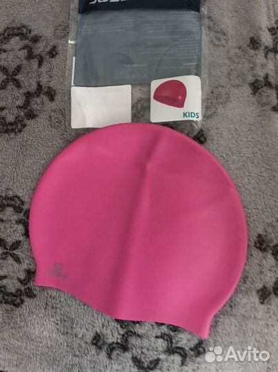 Новые Купальник для плавания и шапочка