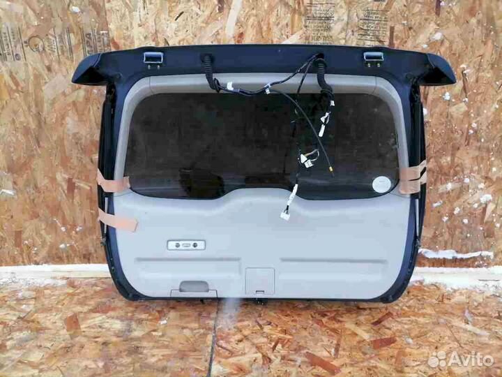 Дверь 5-я (дверь багажника) Mitsubishi Grandis NA4