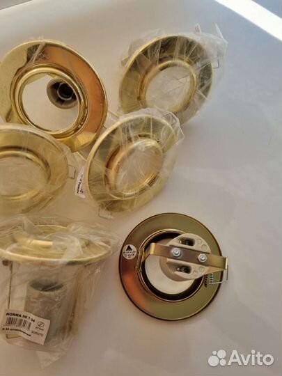 Светильник потолочный встраиваемый