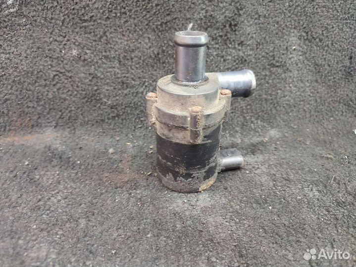 Насос антифриза дополнительный для Volkswagen Touareg 1