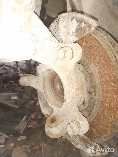 Поворотный кулак передний левый Lifan solano