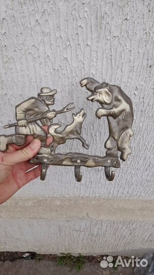 Вешалка металическая 