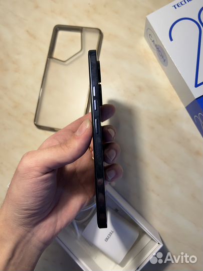 TECNO Camon 20 Pro, 8/256 ГБ