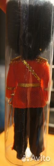 Коллекционная фигурка Британский гвардеец