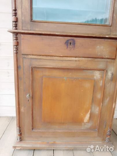 Старинный буфет