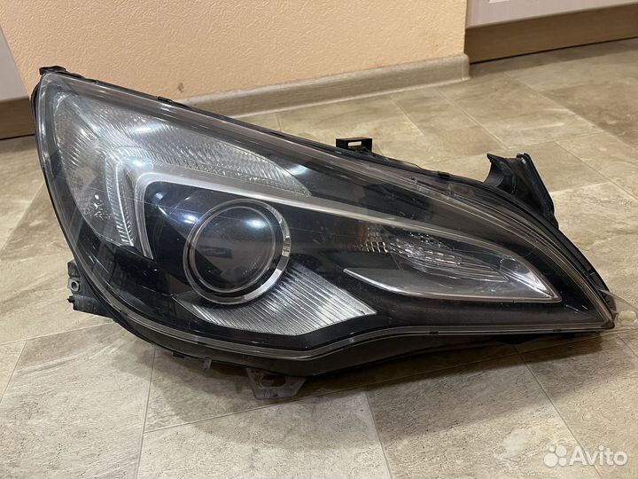 Фара правай Opel Astra J GTC оригинал б/у