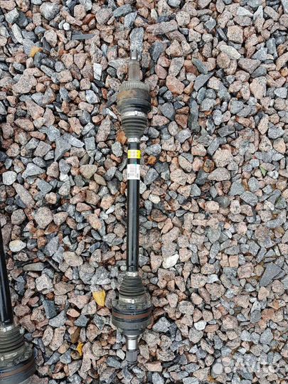 Задняя полуось правая привод Genesis G80 2017 2.0t