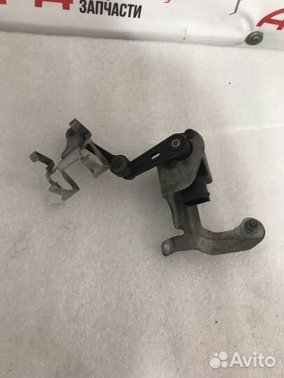 Датчик уровня подвески Mercedes A0009053704