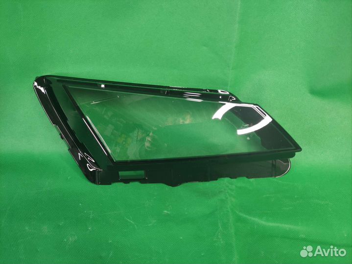 Стекло противотуманной фары Skoda Kodiaq