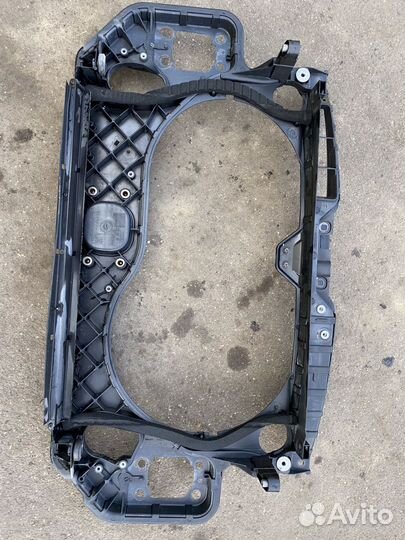 Телевизор (рамка радиатора) Audi A6 C6 A6 C6 allro