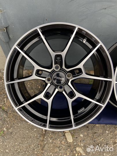 Литые диски R17 4/100 Rays Веста Рио Солярис