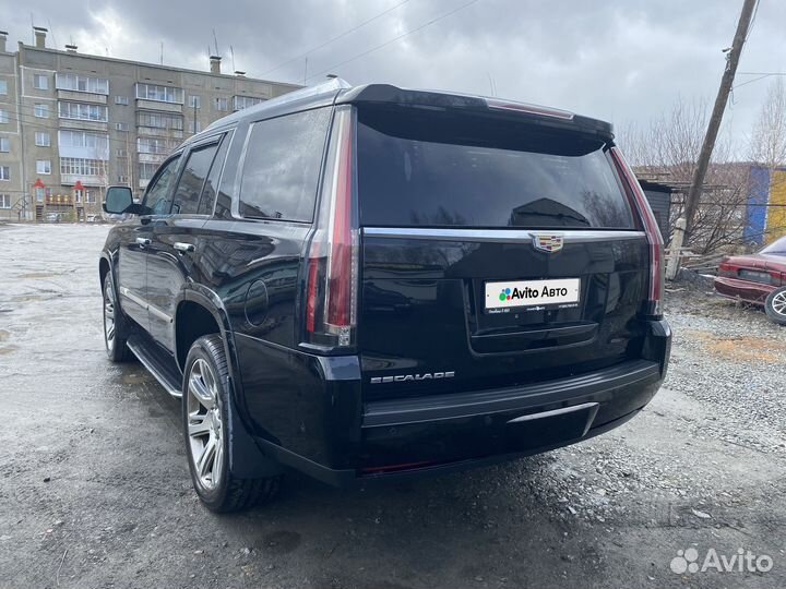 Cadillac Escalade 6.2 AT, 2018, 82 112 км