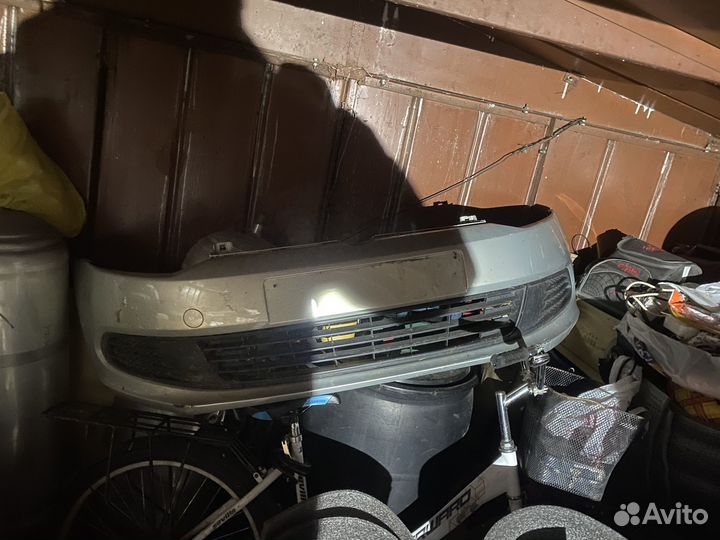 Передний бампер на volkswagen polo