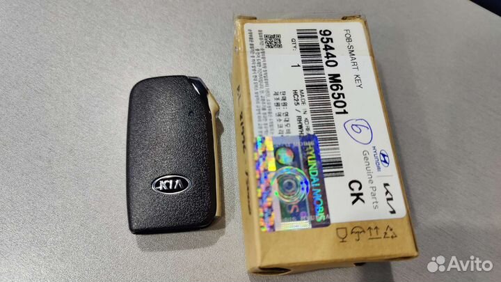 Смарт ключ KIA K3 Cerato Forte 95440-M6501 оригина