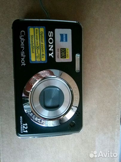 Цифровая фотокамера Sony Syber-shot DSC-W210