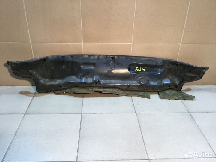 Решетка стеклоочистителей Шкода Фабиа 1999-2007