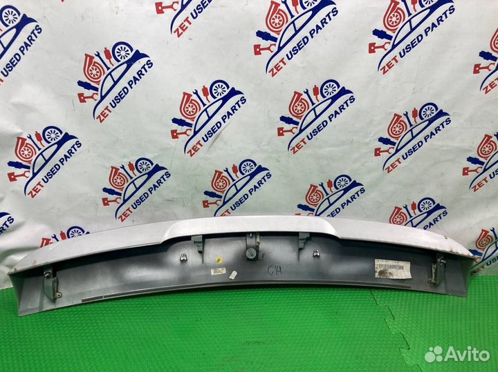 Спойлер крышки багажника Volkswagen Touareg 7L6