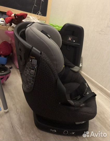 Автокресло maxi cosi axissfix