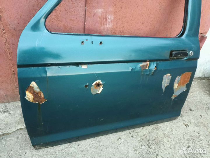 Дверь левая Ford Bronco 2