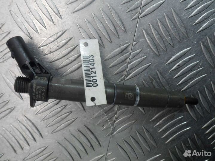 Форсунка топливная Mercedes-Benz E-Class