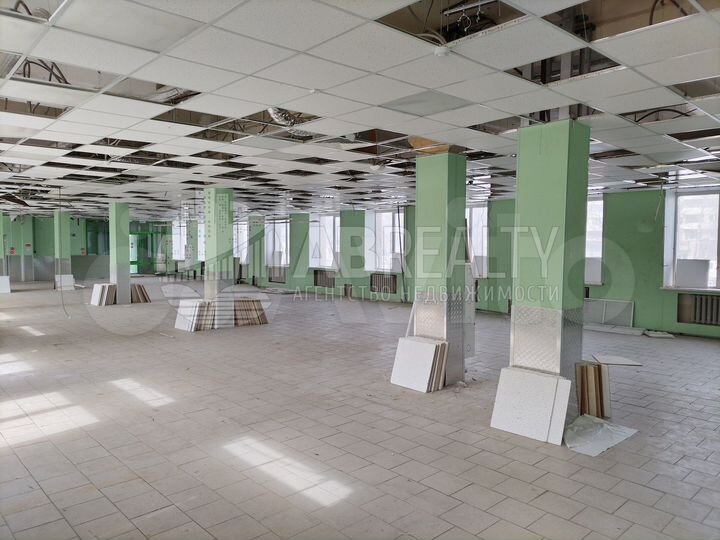 Здание, 2612 м²