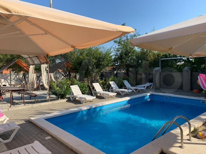 Комната 20 м², 1/3 эт.