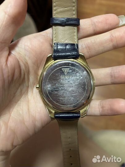 Наручные часы Guess