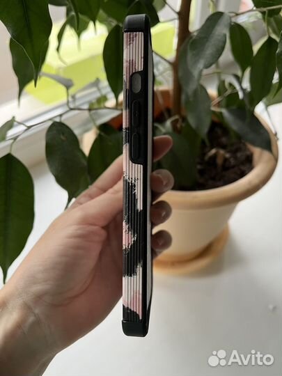 Чехол на iPhone 13 pro