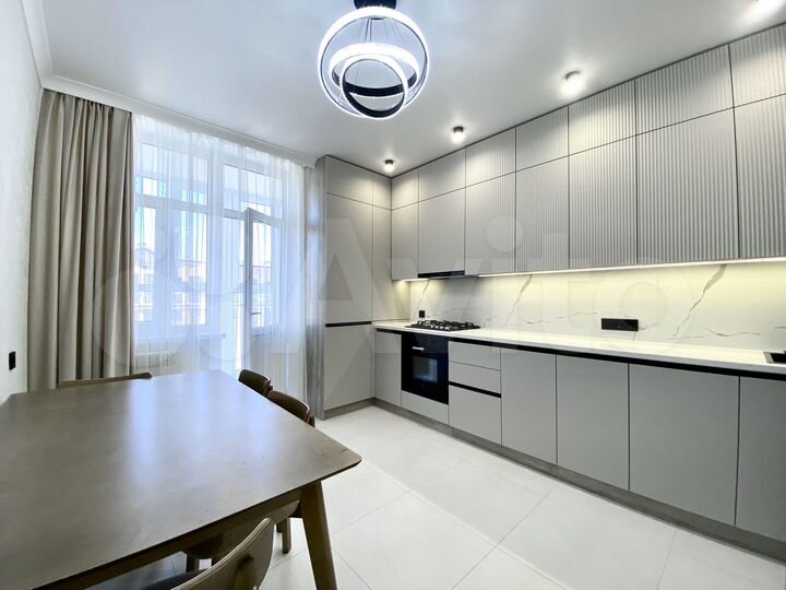 2-к. квартира, 63 м², 17/20 эт.