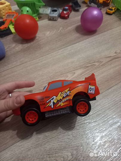 Машинка молния маквин на батарейках