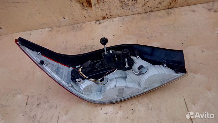 Фонарь задний правый на Опель Астра Н Кабриолет