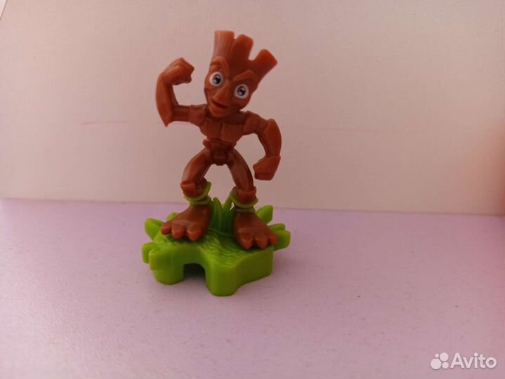 Игрушки из киндера сюрприза