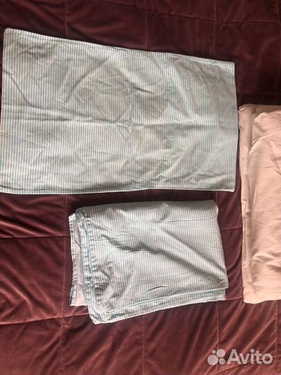 Детское одеяло и подушка в кроватку