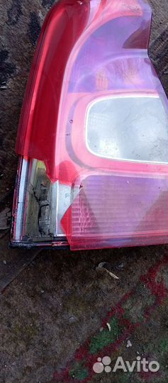Задние фонари Рено Логан