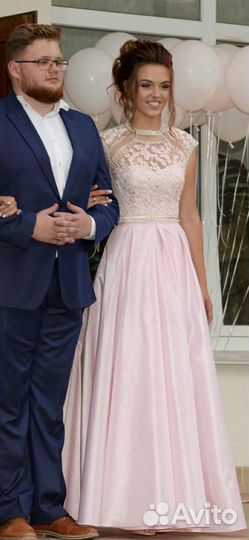 Вечернее платье