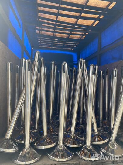 Аренда/Прокат столбиков с красной лентой