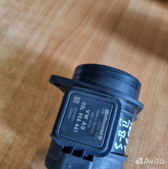 Расходомер воздуха Skoda SuperB II