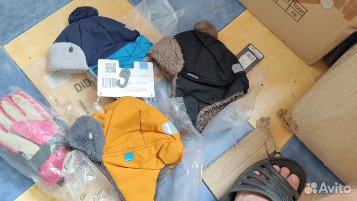 Шапки, варежки, бафки didriksons