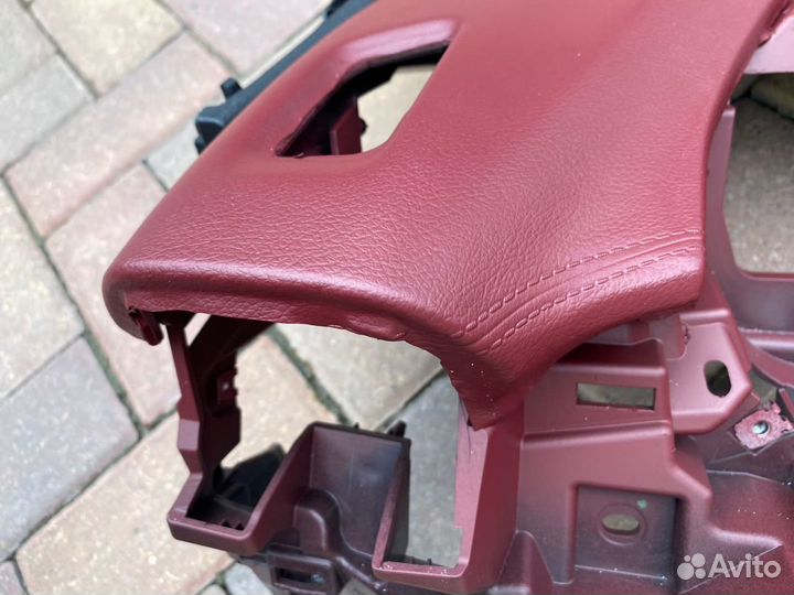 Ремонт торпедо Geely Coolray перетяжка