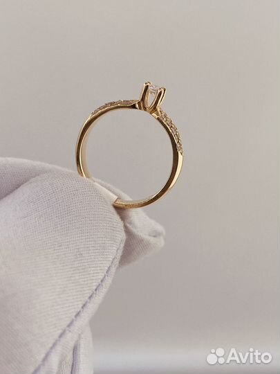 Золотое Кольцо 585 пробы с бриллиантами. Рассрочка