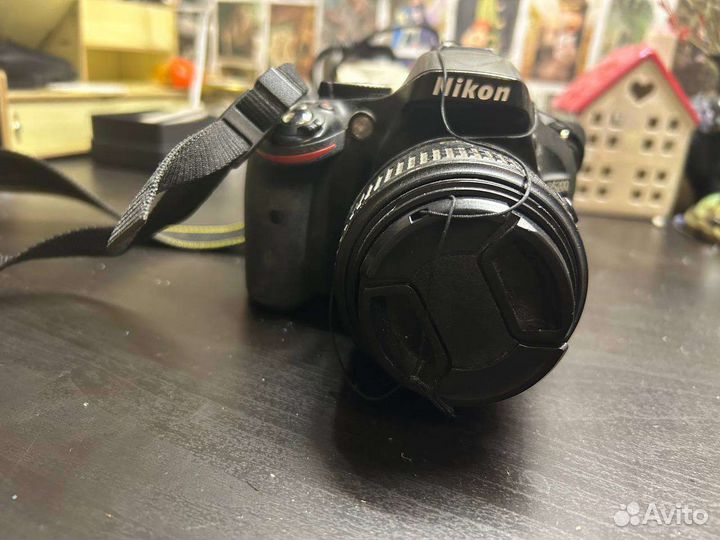 Зеркальный фотоаппарат Nikon