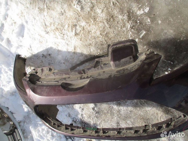 Бампер передний Ford Fiesta 6