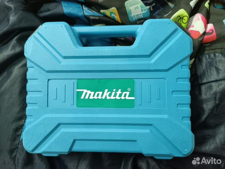 Шуруповерт makita