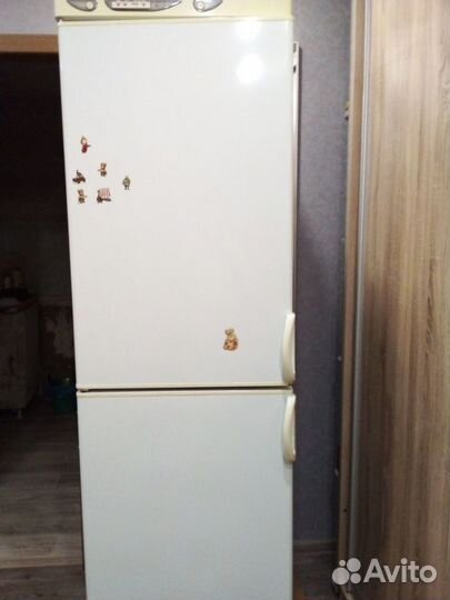 Холодильник бу продам рабочий в хорошем состоянии