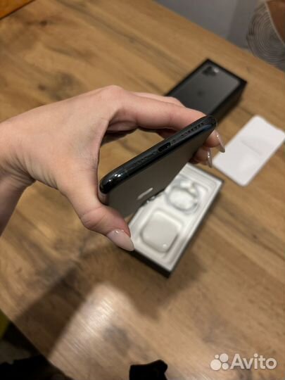 iPhone 11 Pro Max, 64 ГБ