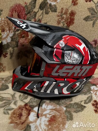 Кроссовые шлем Airoh Wraap с очками