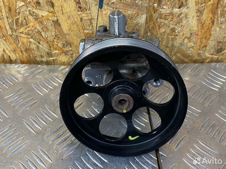 Насос гидроусилителя руля Nissan Terrano D10 2.0