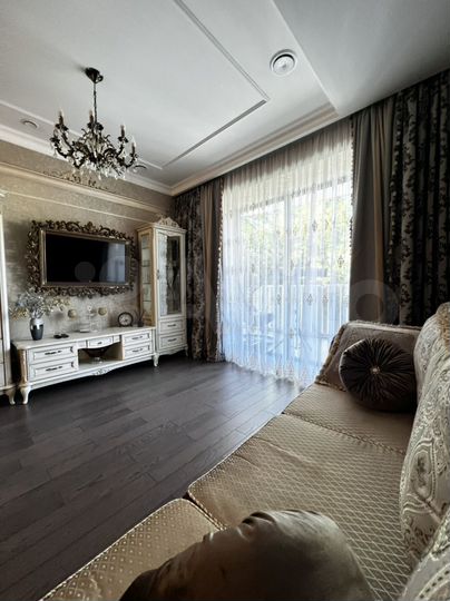 3-к. апартаменты, 120 м², 1/21 эт.