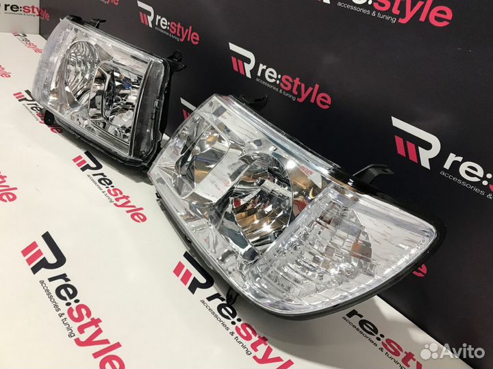 Фары Toyota Land Cruiser 100 2003-2007 R1469