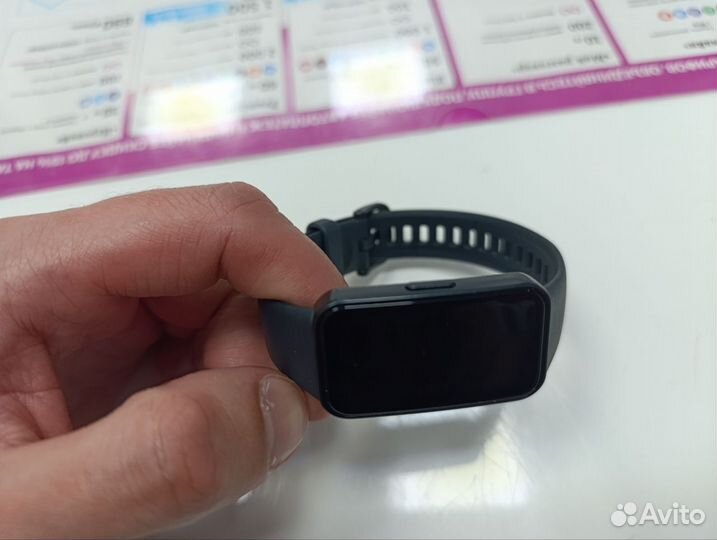 SMART часы Huawei Band 8
